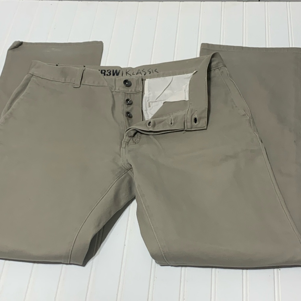 KREW Klassic Khaki Chino Klassic Fit 34 X 31”